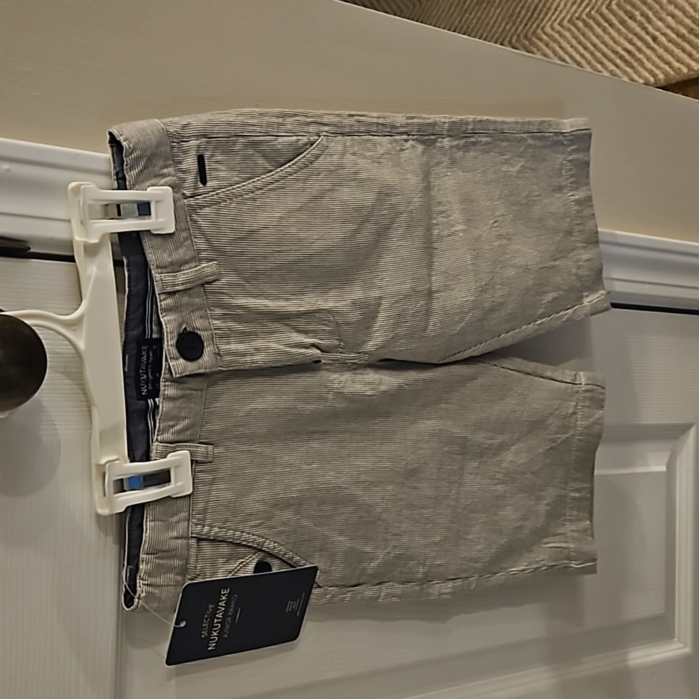 Nwt boys chino shorts pin strip blue  nukutavake size 8